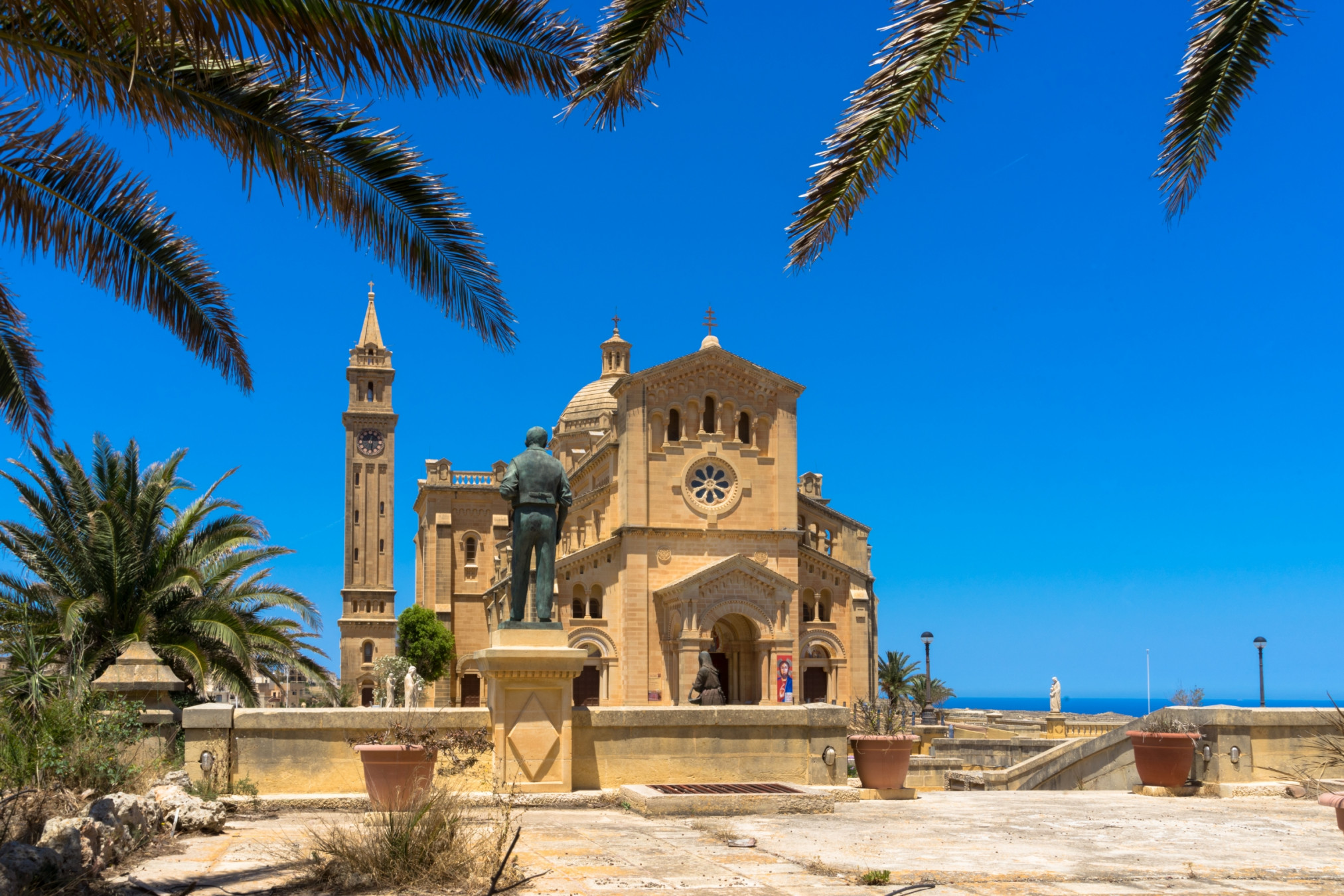 Għarb e dintorni