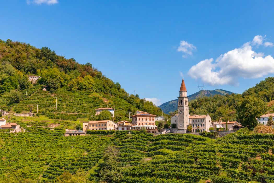 Foto - Scorcio del paesaggio di Valdobbiadene ©Shutterstock