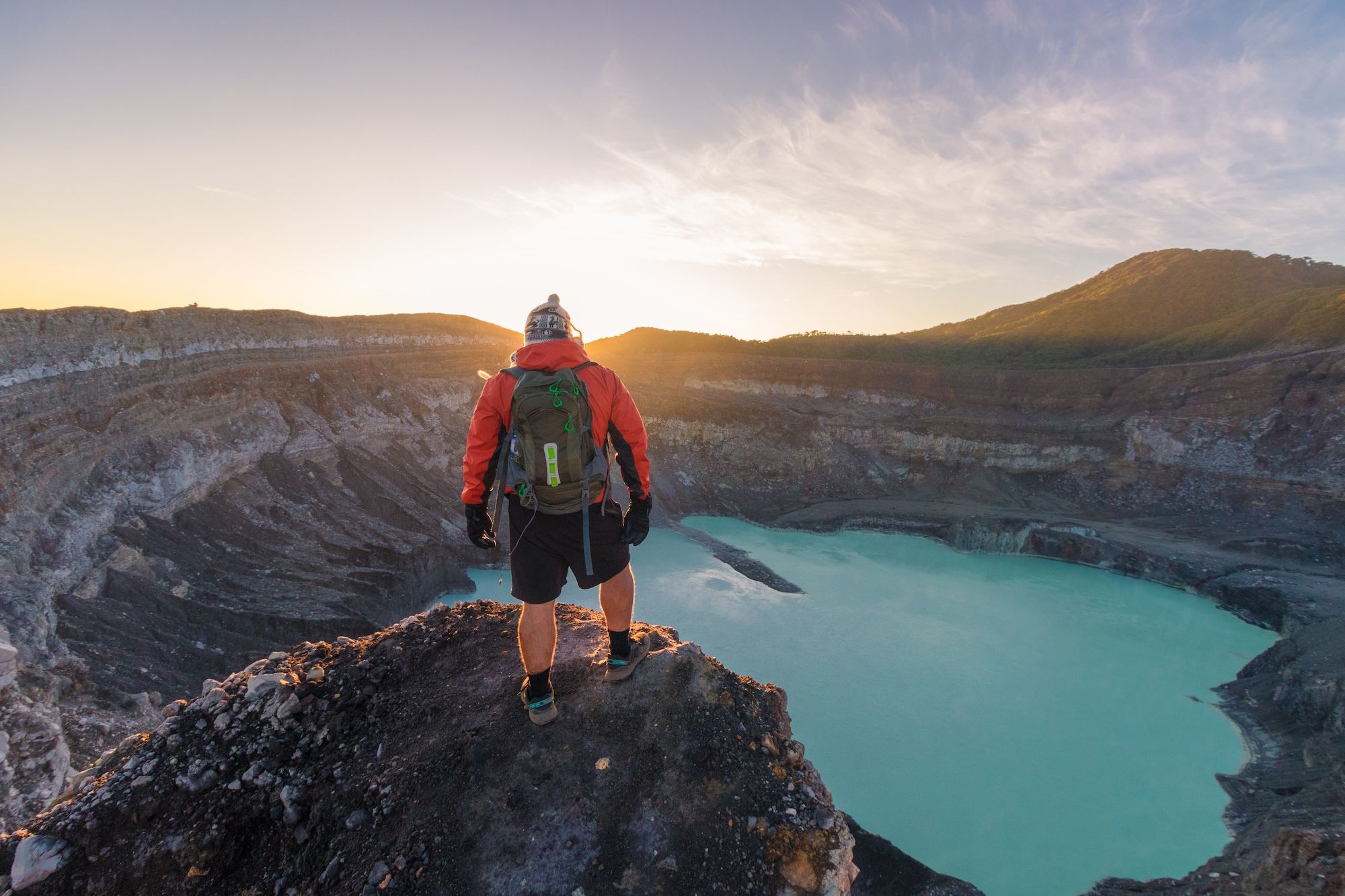 Siete mai saliti sulla cima di un vulcano attivo? © Saintdags/Shutterstock