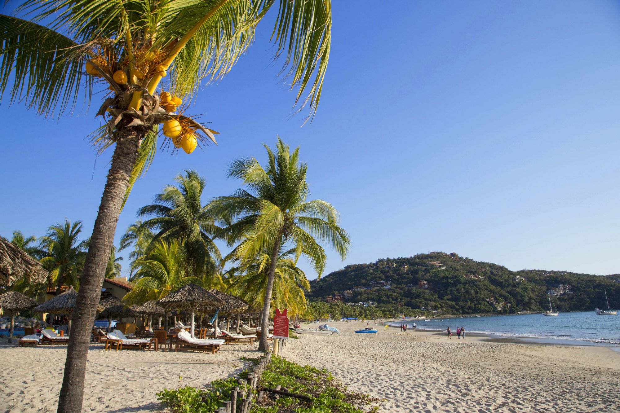 Sole, mare e sabbia soffice: ecco Playa La Ropa. © Getty Images/Gallo Images