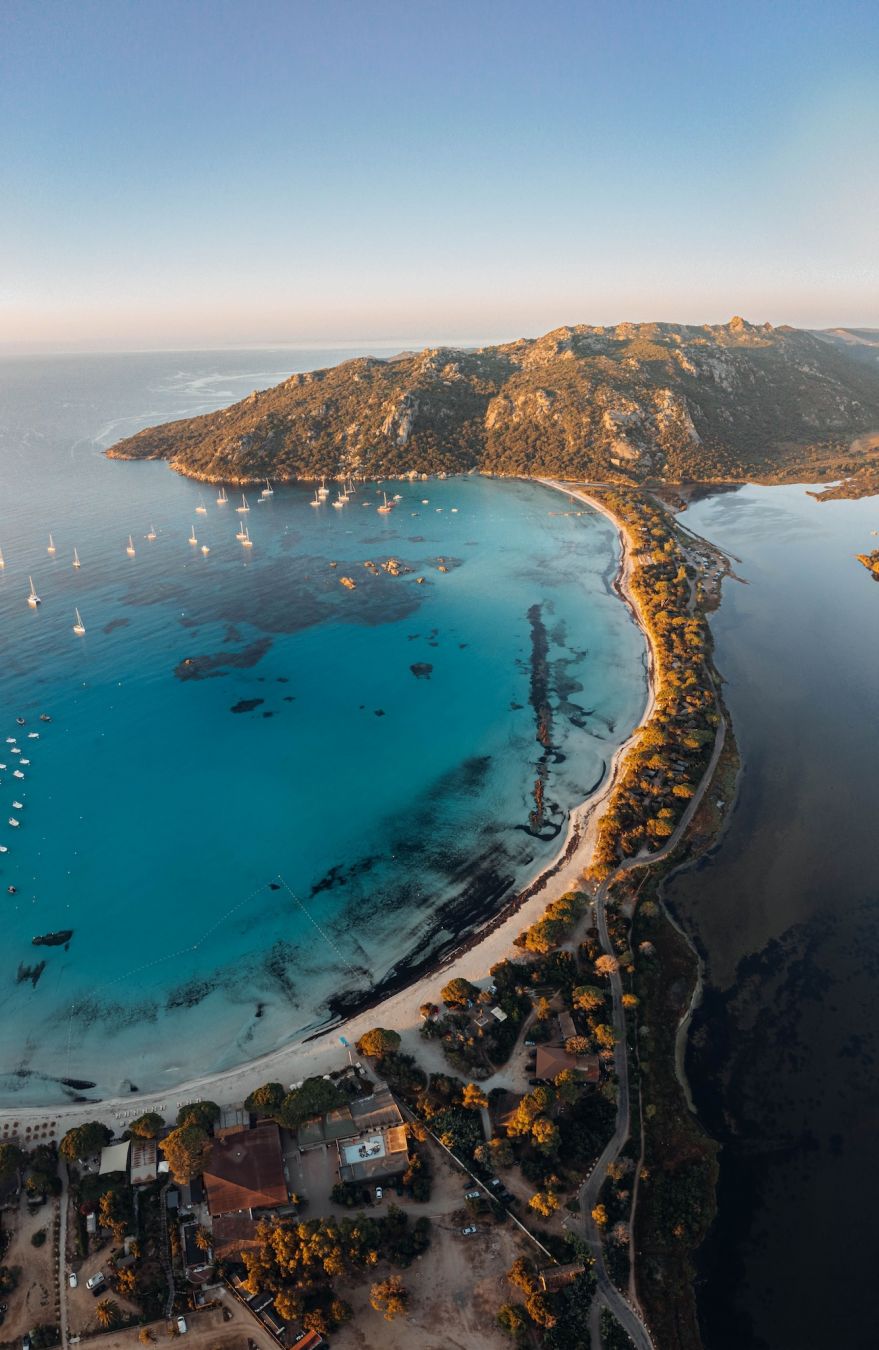 La spiaggia di Santa Giulia ©Wirestock Creators
/Shutterstock