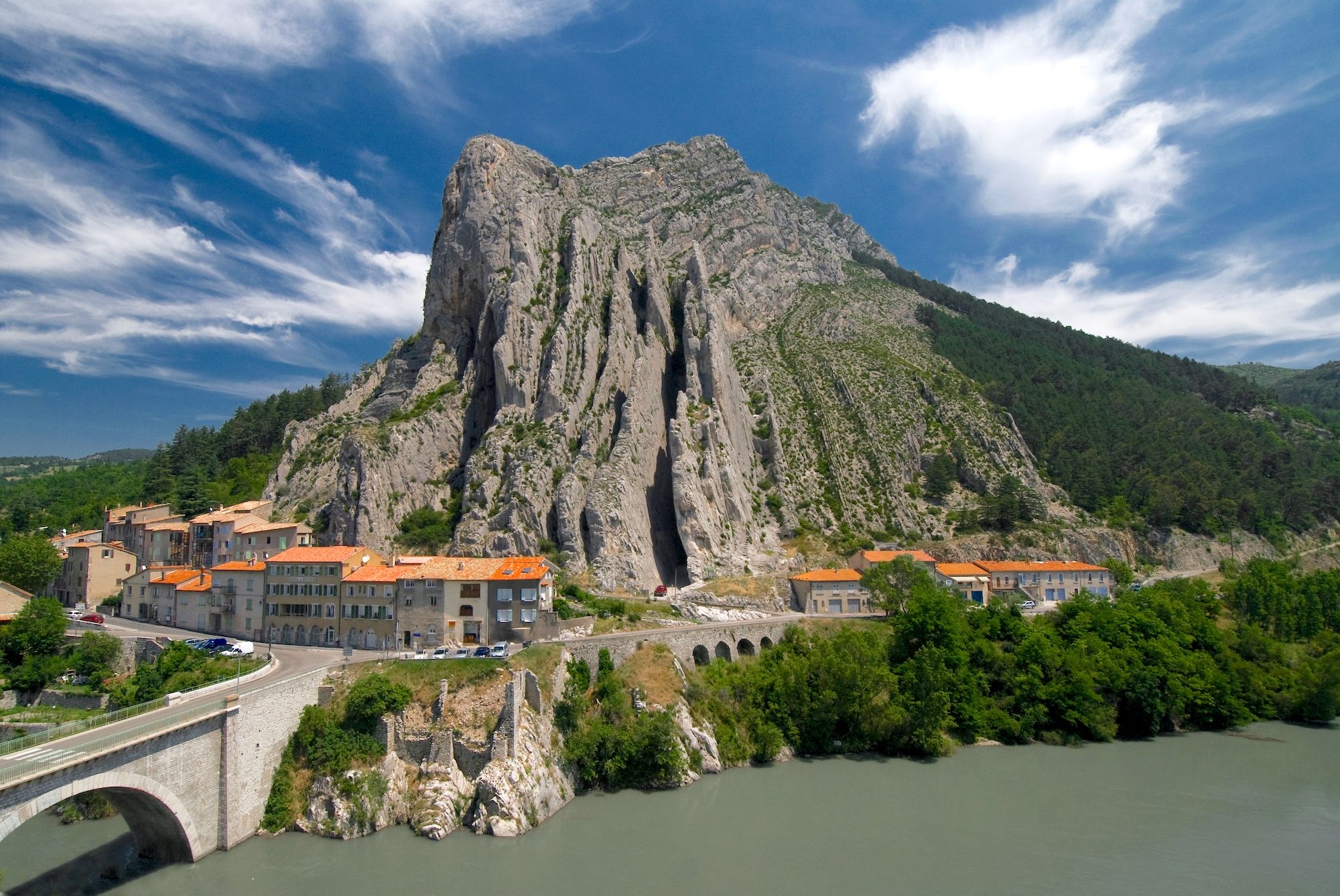 Il profilo spettacolare di Sisteron ©nikonka1/Shutterstock