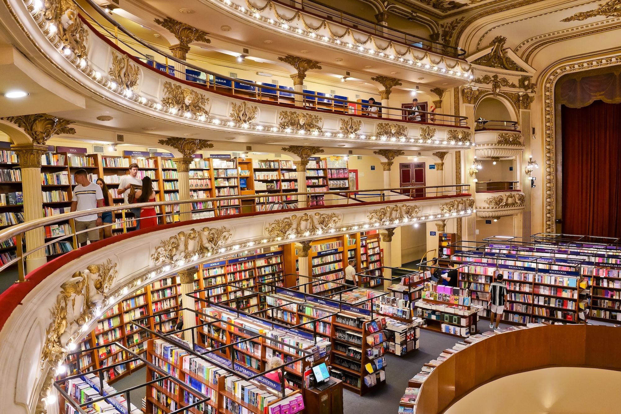 El Ateneo Grand Splendid, una delle più belle librerie del mondo, ©Yingna Cai /Shutterstock
