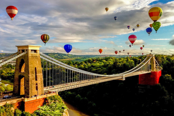 Bristol durante la Bristol International Balloon Fiesta © TurneroundDesigns/Shutterstock