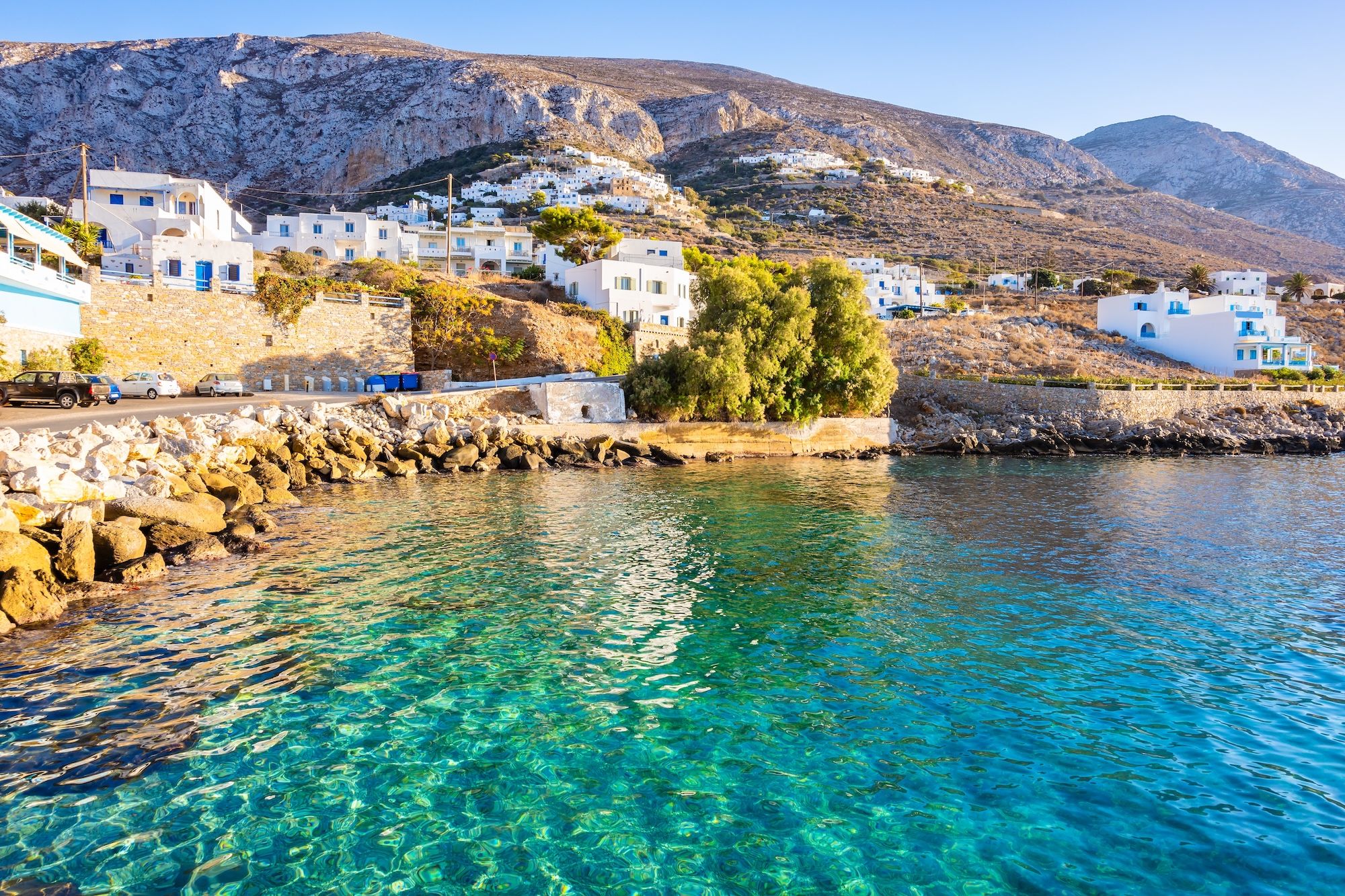 Il porticciolo di Aigiali, ad Amorgos © Pawel Kazmierczak/Shutterstock