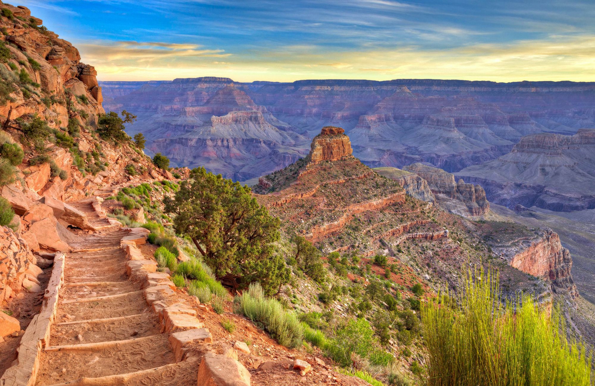 Pochi paesaggi sulla Terra possono eguagliare le proporzioni del Grand Canyon. © LHBLLC/Shutterstock