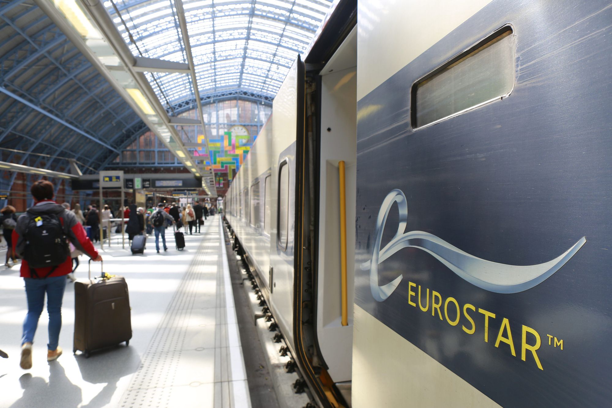 Un treno Eurostar alla stazione londinese di St. Pancras ©Getty Images