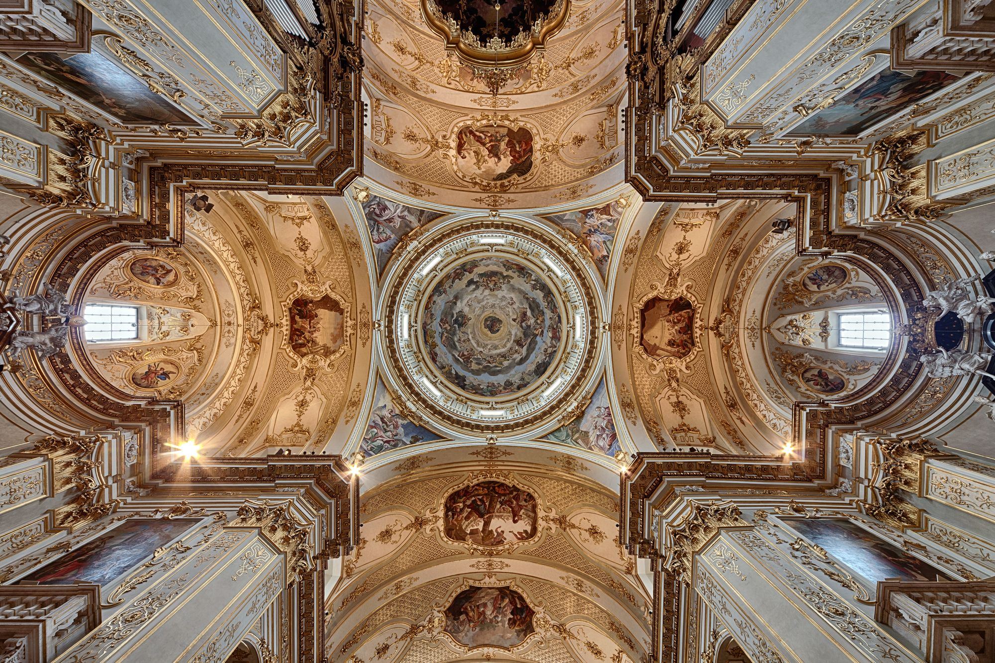 Soffitto del Duomo di Bergamo ©Sergej Borzov/Getty Images