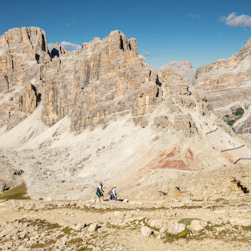 Un momento del terzo giorno di cammino, Rifugio Lavarella al Rifugio Lagazuoi. ©Adri Tan