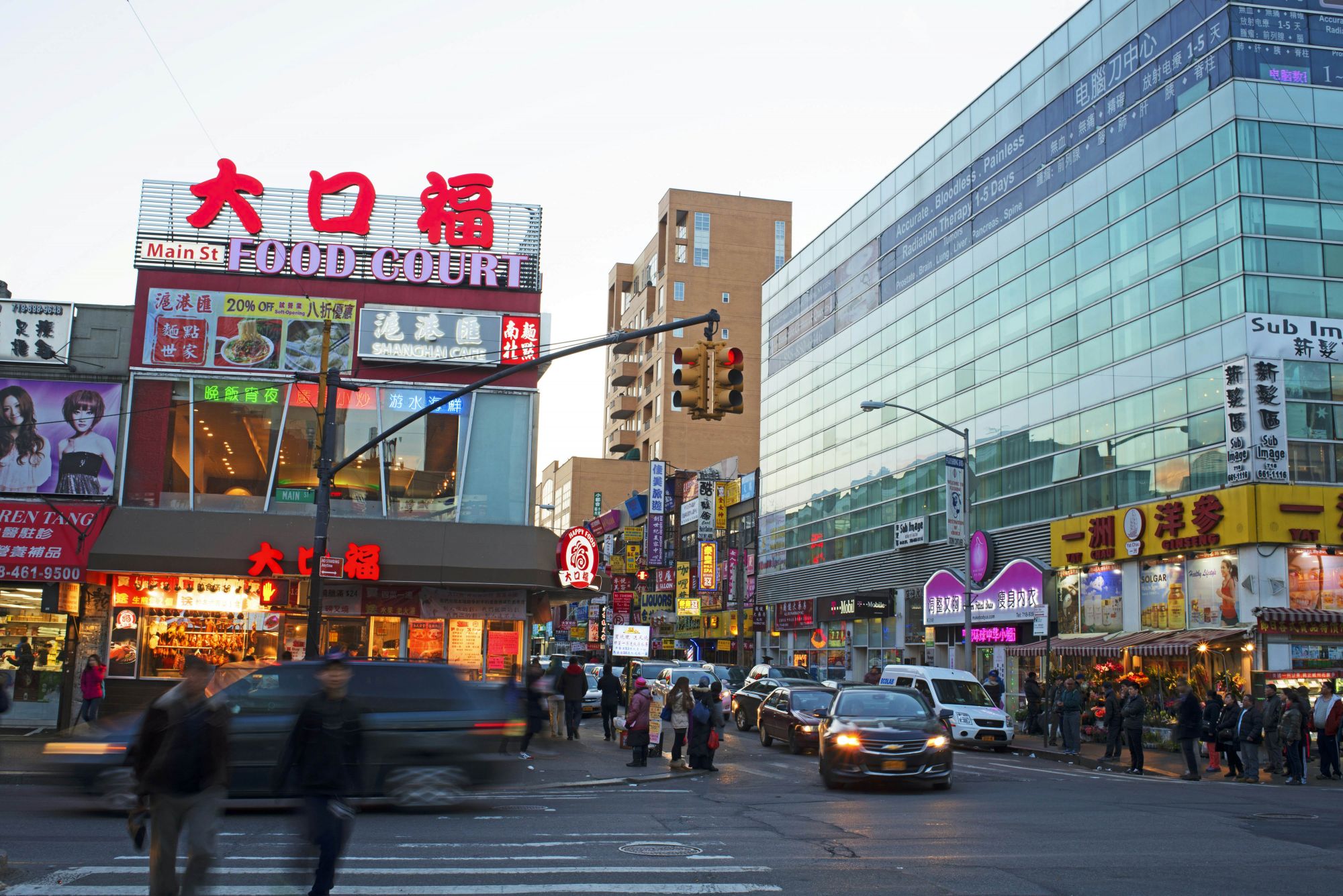 Negozi e ristoranti asiatici a Flushing. © Rudi Von Briel/Getty Images