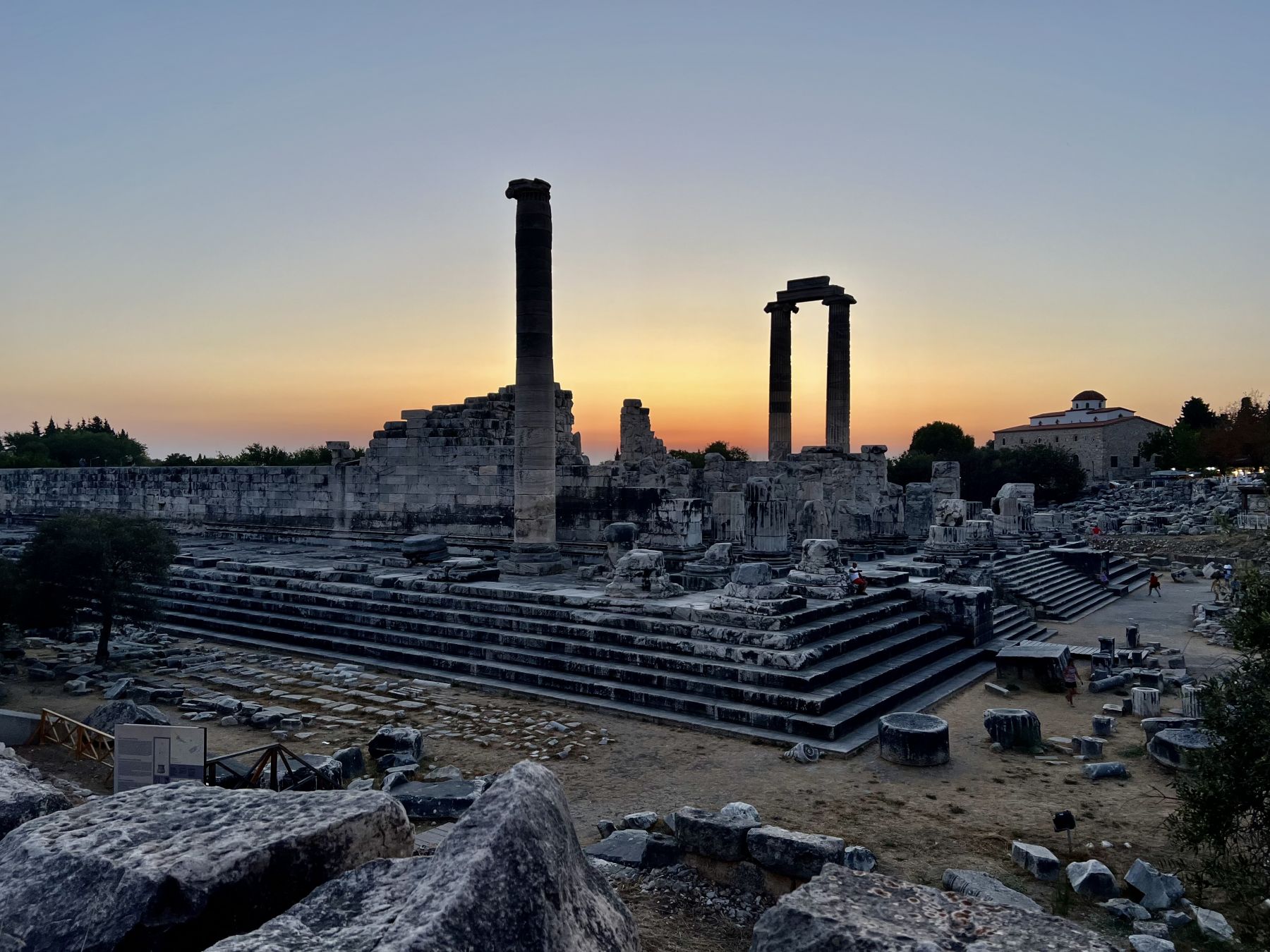 IL tempio di Apollo a Mileto, un capolavoro di dimensioni colossali© Paola Scaccabarozzi/Lonely Planet Italia