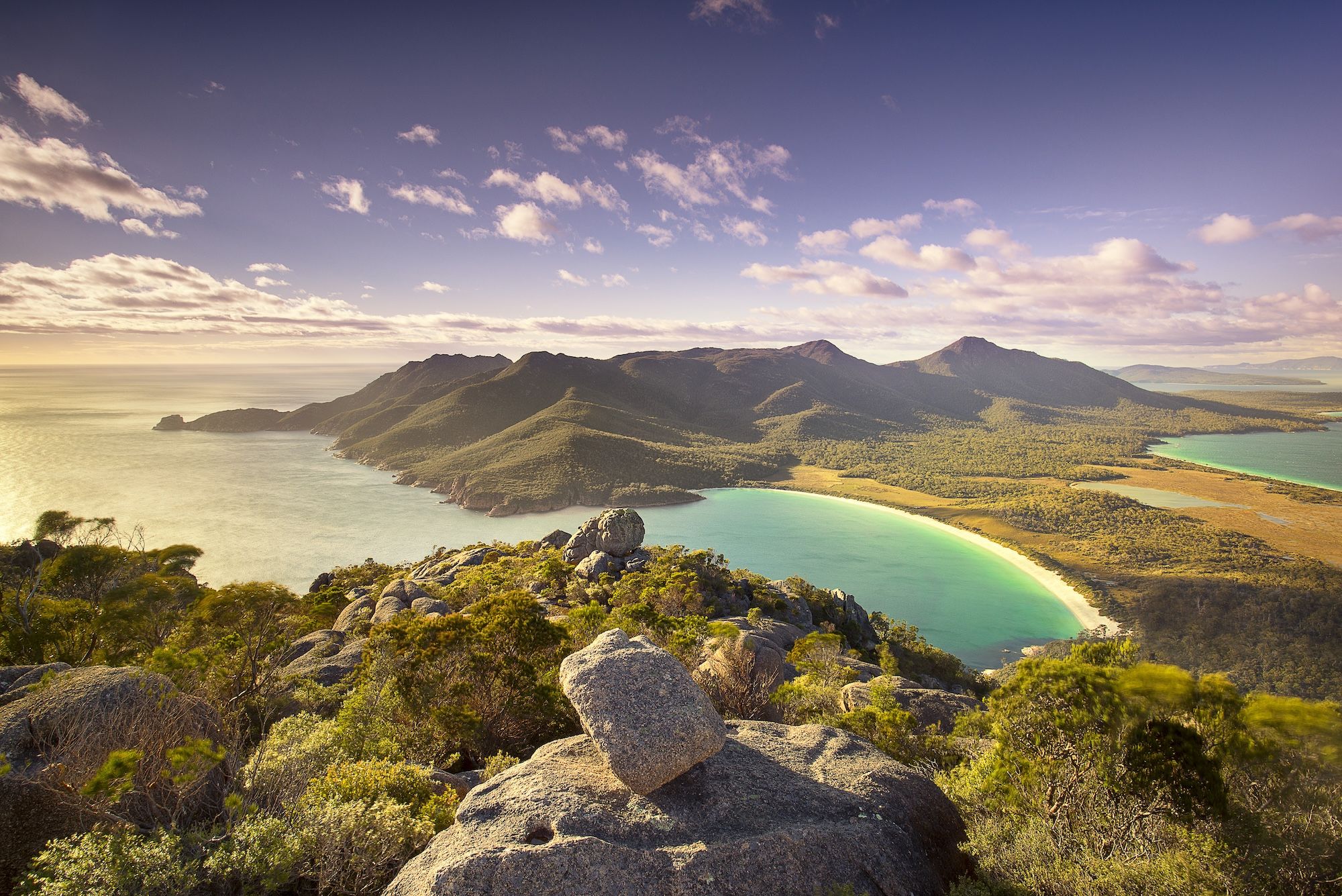 La vista su Wineglass Bay ©Visual Collective/Shutterstock