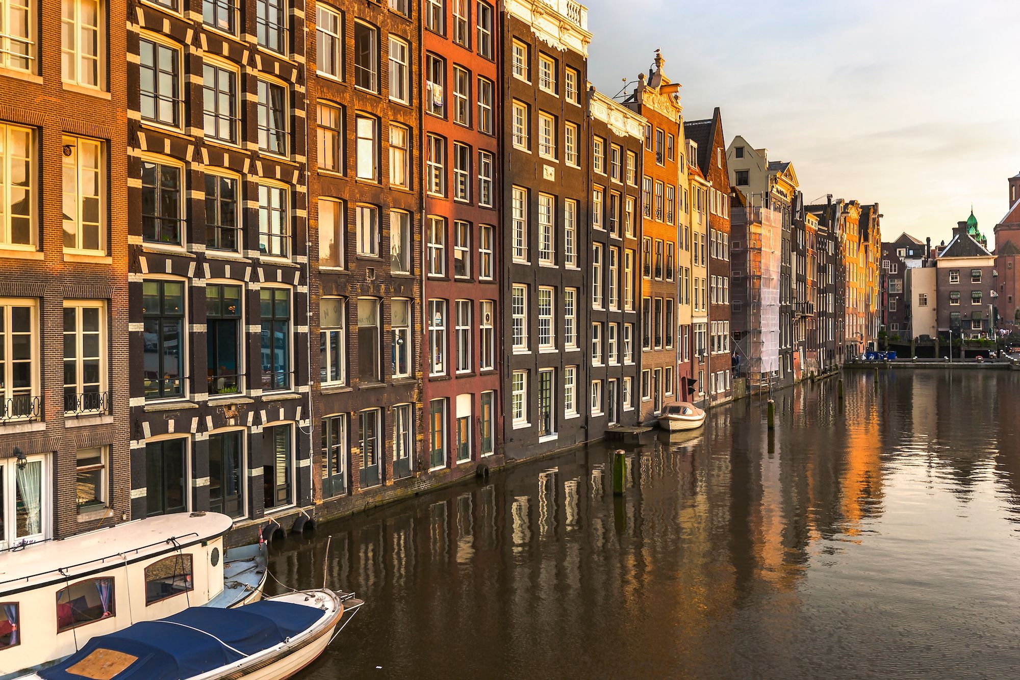 Esplorate i canali di Amsterdam con realtà sostenibili ©Suha Derbent /Shutterstock