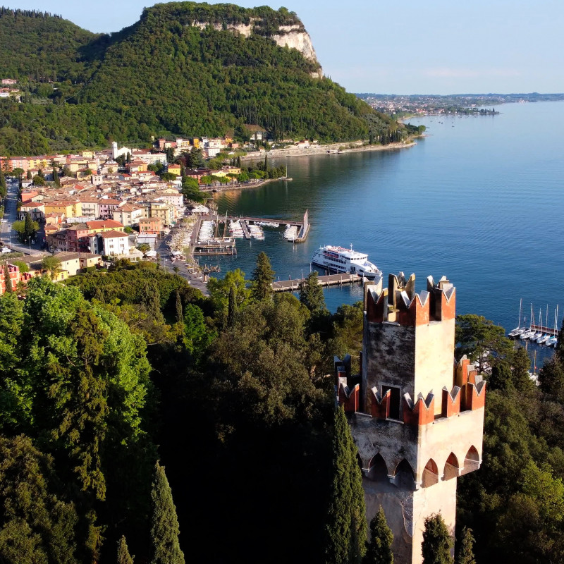 Villa degli Albertini, Garda © Lonely Planet Italia / Luca Schilirò