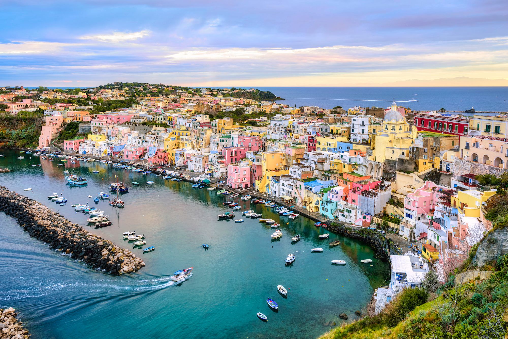 Il borgo di Procida dal Belvedere dei Due Cannoni