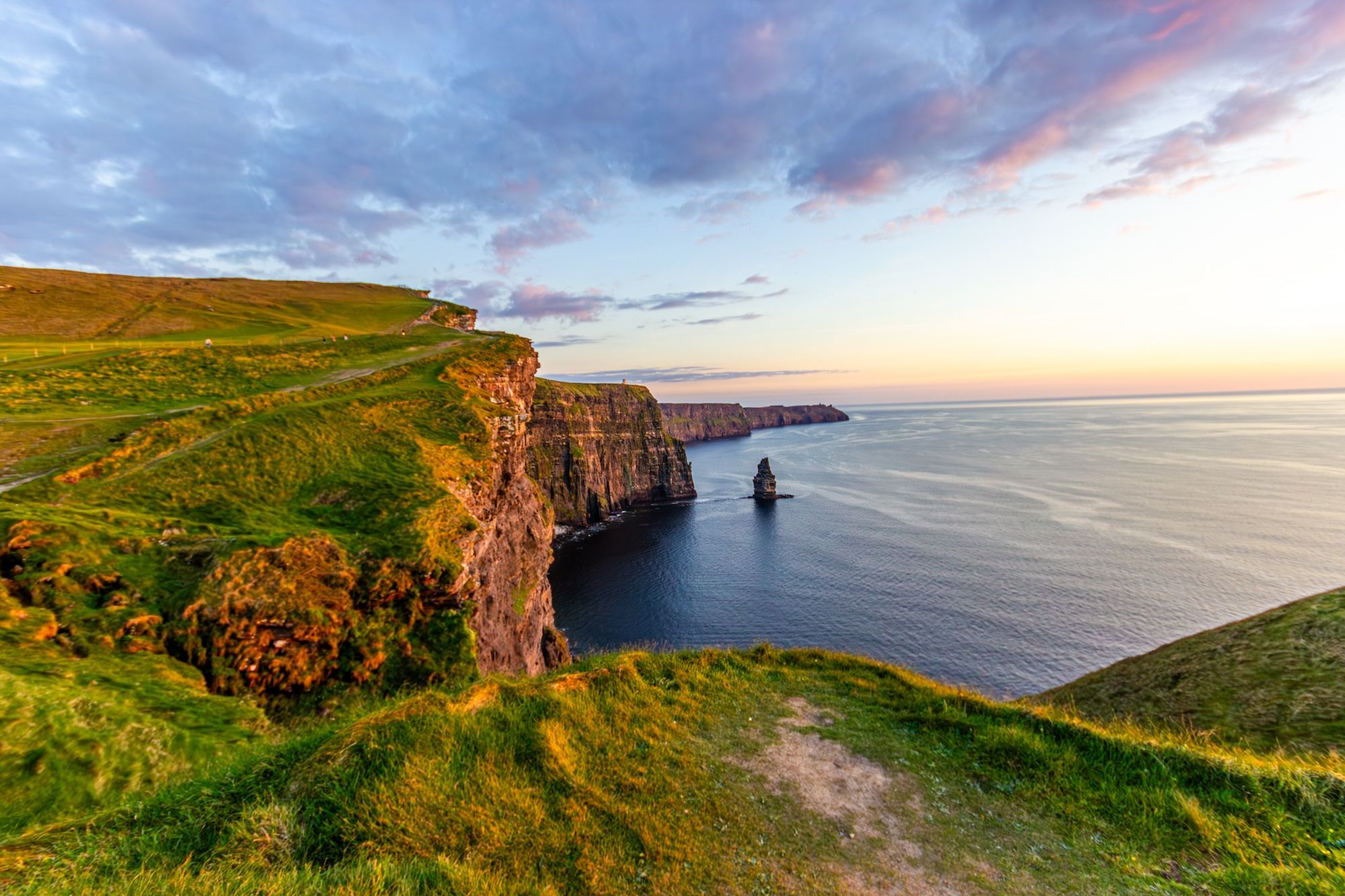 Il tramonto alle Scogliere di Moher ©Zbigniew Guzowski /Shutterstock