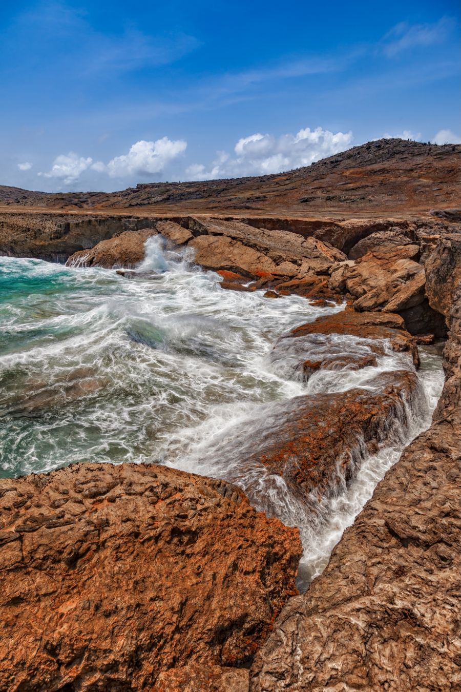 L’oceano al Parco Nazionale di Arikok ©Jan Schneckenhaus/Shutterstock