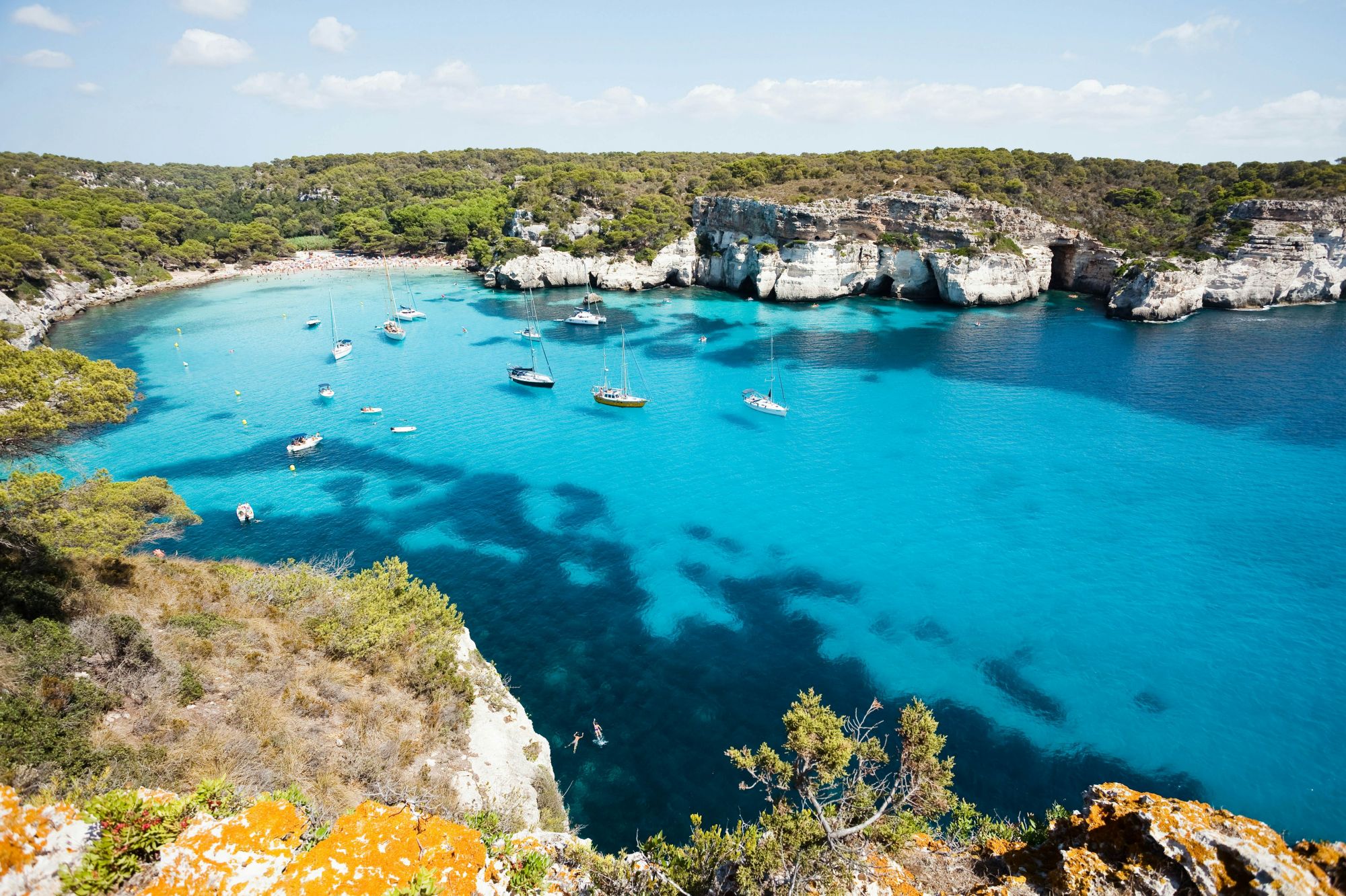 La splendida Cala Macarella a Minorca. © tagstiles.com - S.Gruene / Shutterstock