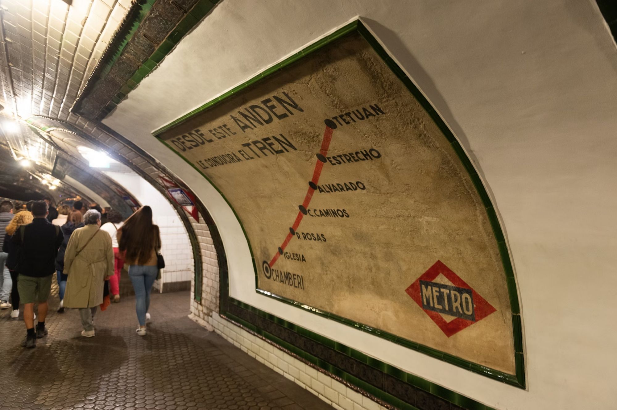 La Estación de Chamberí, la stazione fantasma della metropolitana di Madrid © Austin Bush