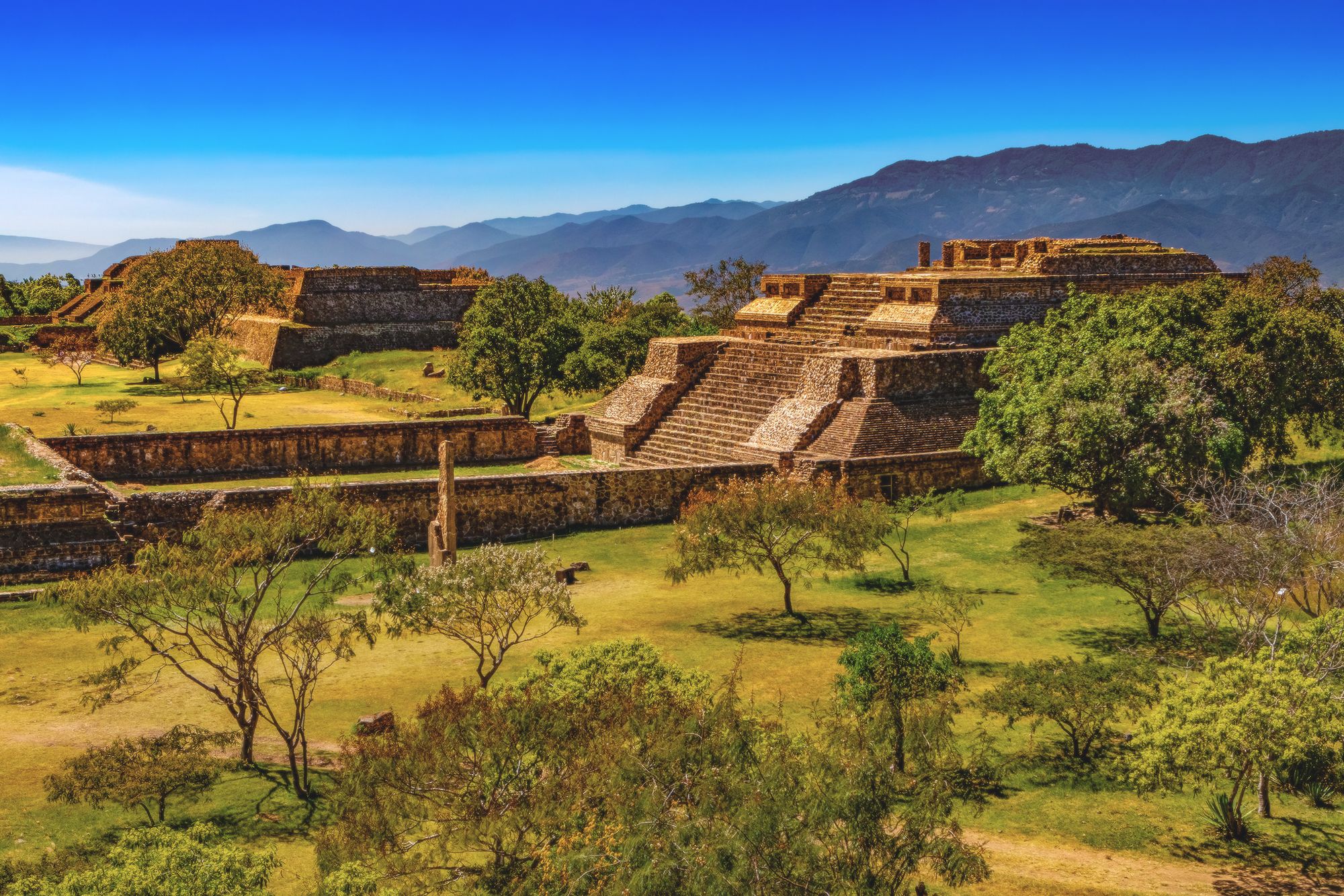 Il complesso di Monte Albán è più antico di 750 anni rispetto a Chichén Itzá ©WitR/Shutterstock