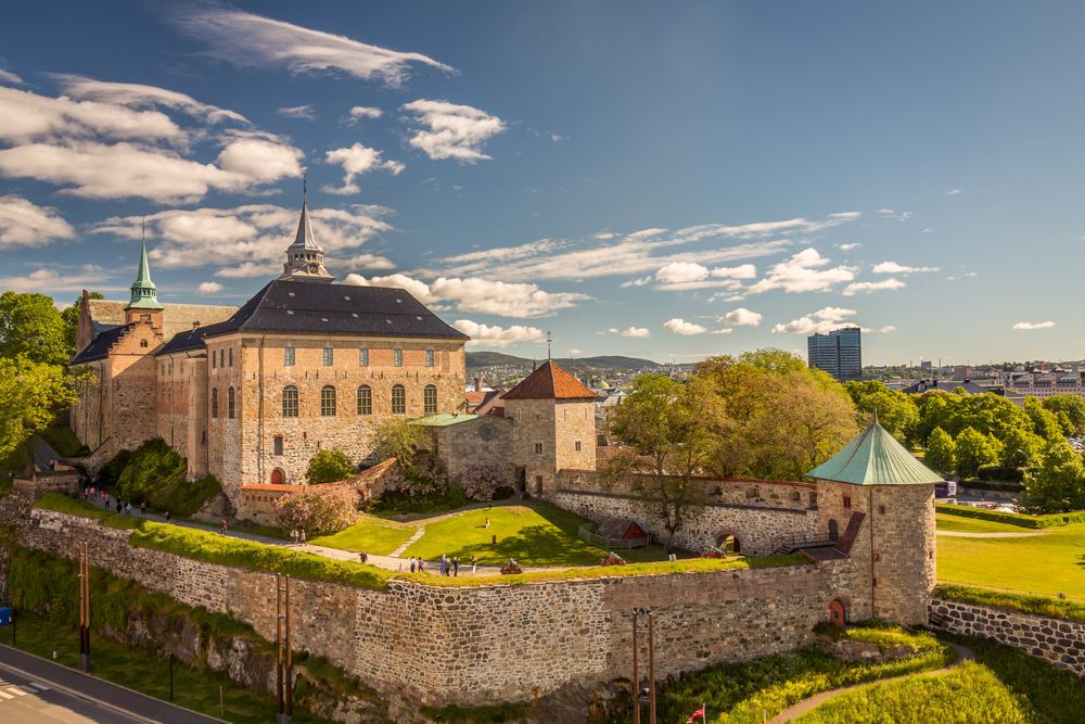 Oslo, tutta l’imponenza della Akershus. Credits Paulo Miguel Costa / Shutterstock