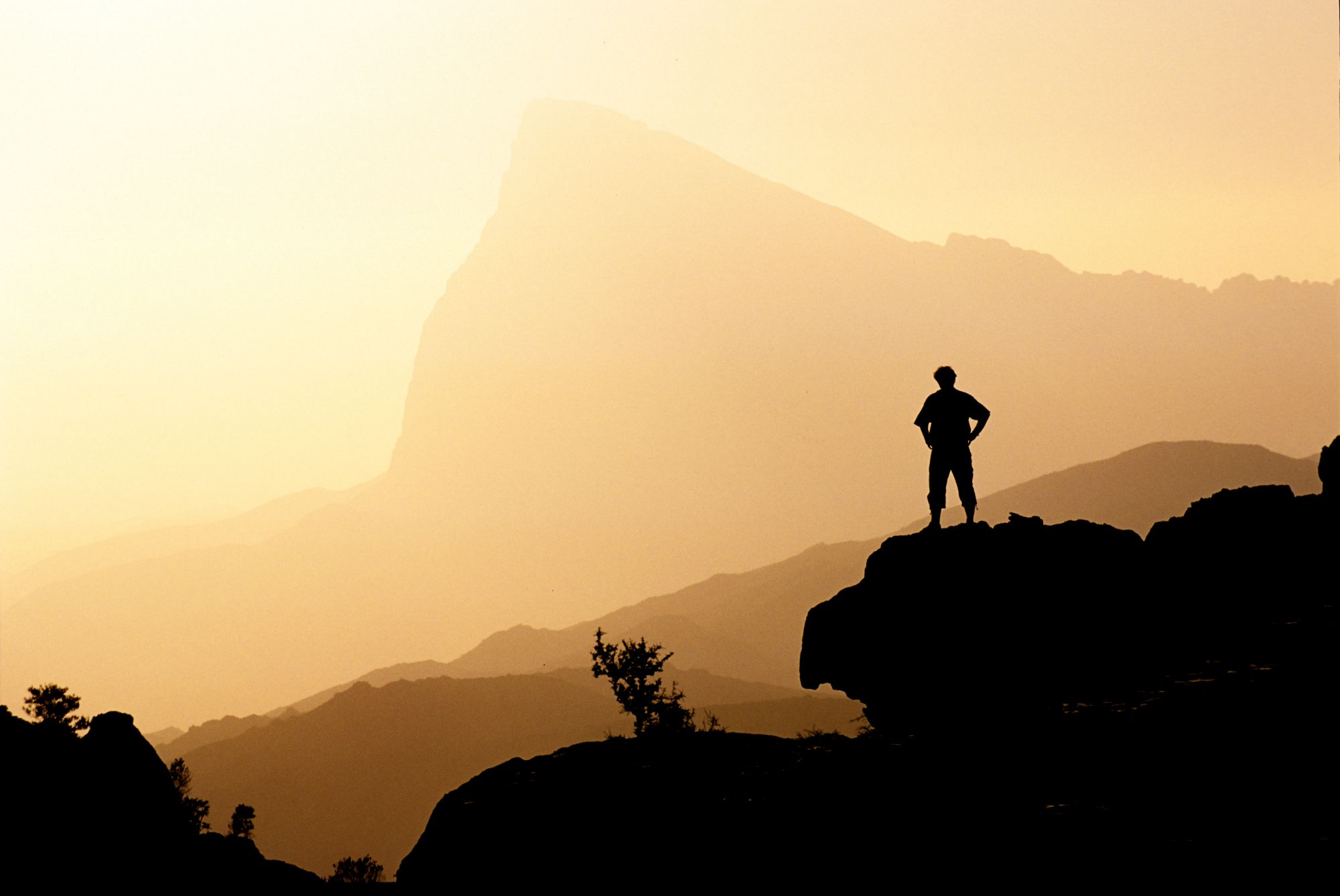 Jebel Shams: la Montagna del Sole, con i suoi 3009 metri, è la più alta dell'Oman