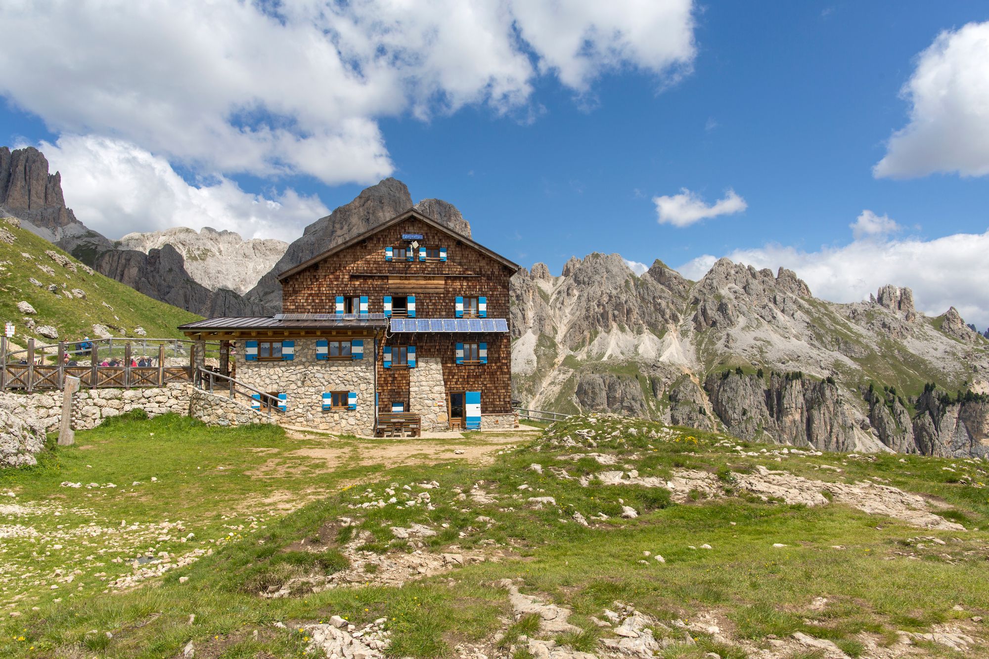 Il Rifugio Roda di Vaèl/ Rotwandhütte, in Val di Fassa©Ihor Serdyukov
