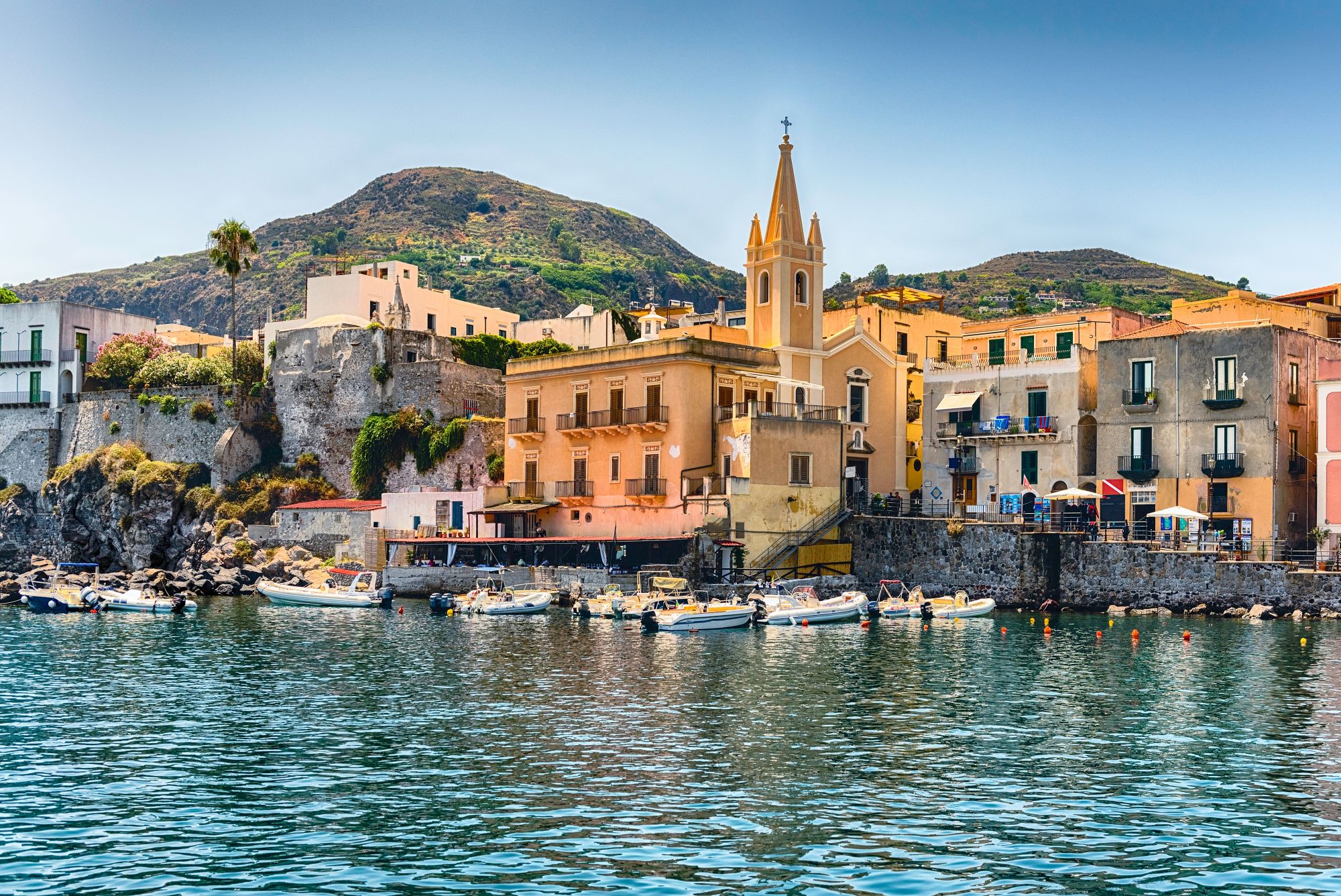 Il porticciolo di Marina Corta