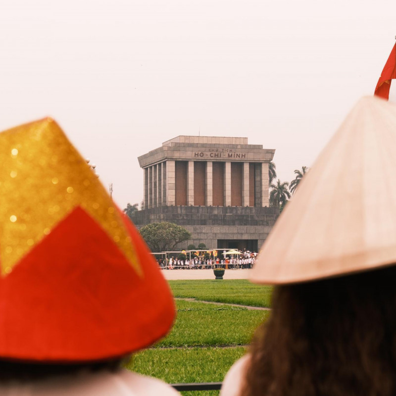 Il Mausoleo di Ho Chi Minh, Hanoi ©Jack Soloman for Lonely Planet