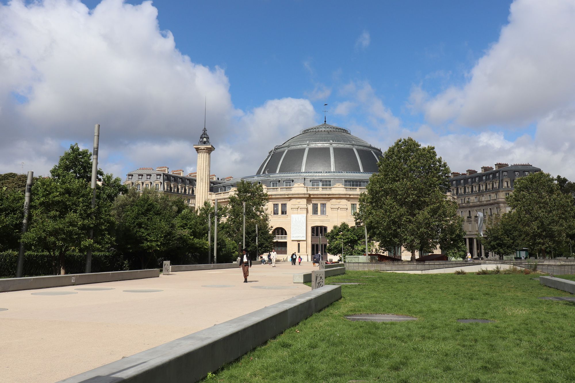 La Bourse de Commerce a Parigi ©EBASCOL / Shutterstock