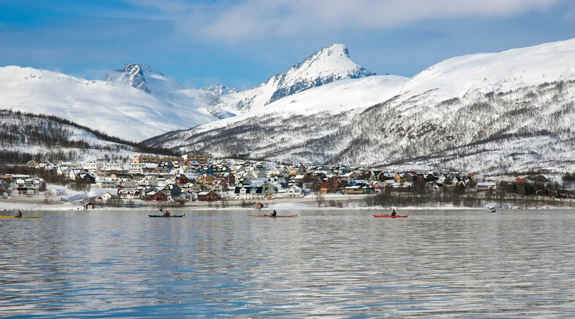 Tromsø è la base perfetta per organizzare la vostra avventura invernale in kayak. © Shutterstock