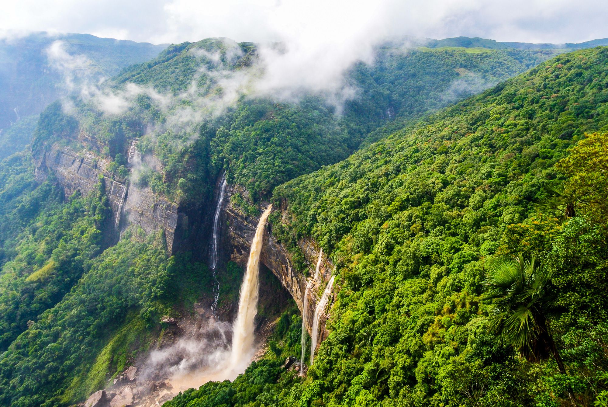 Le cascate Nohkalikai in Meghalaya ©SOURADIP HALDER/Shutterstock