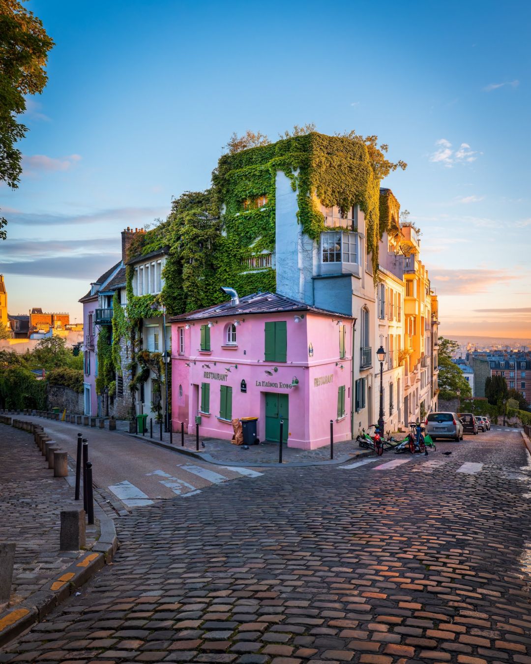 Un angolo di Montmartre al tramonto ©Salvador Maniquiz / Shutterstock