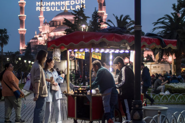 Godetevi luoghi come Piazza Sultanahmet. okanozdemir/Shutterstock