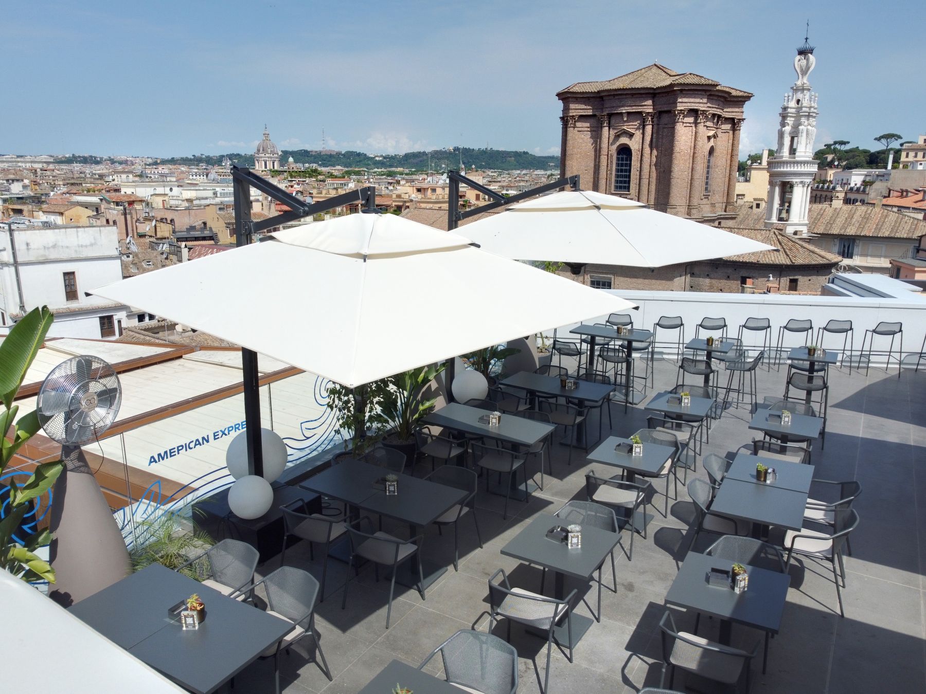 La vista di Roma dai tetti © Maio
