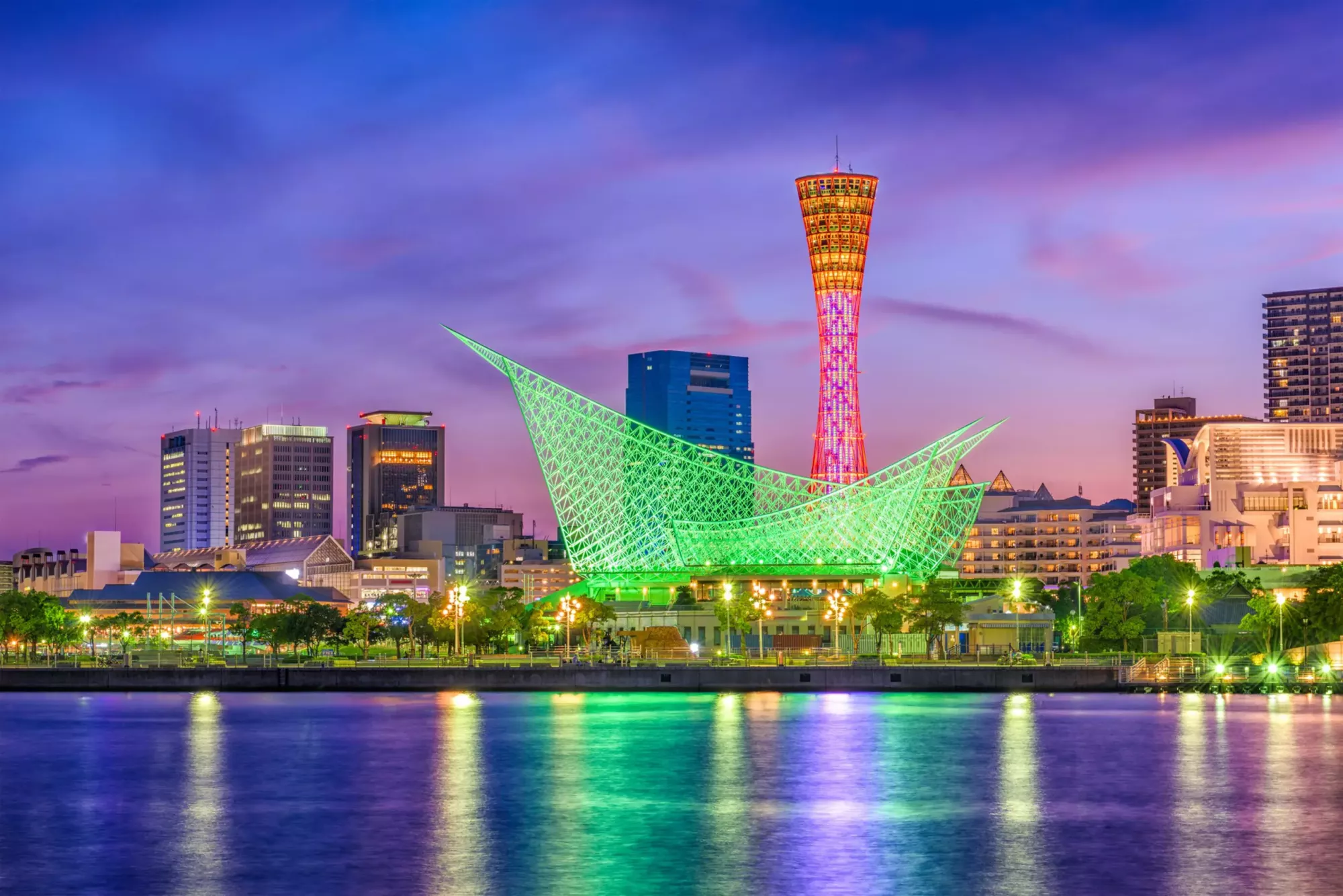 Il lungomare di Kōbe. © Sean Pavone/Shutterstock