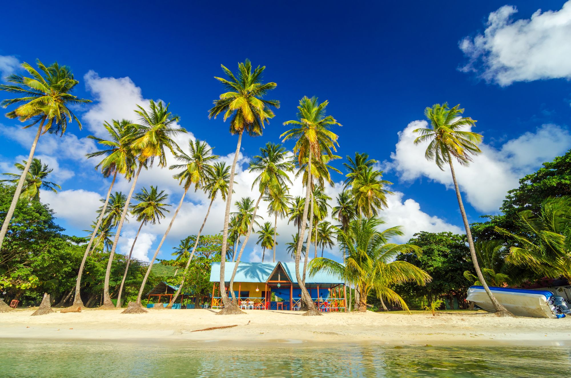 tipica spiaggia colombiana