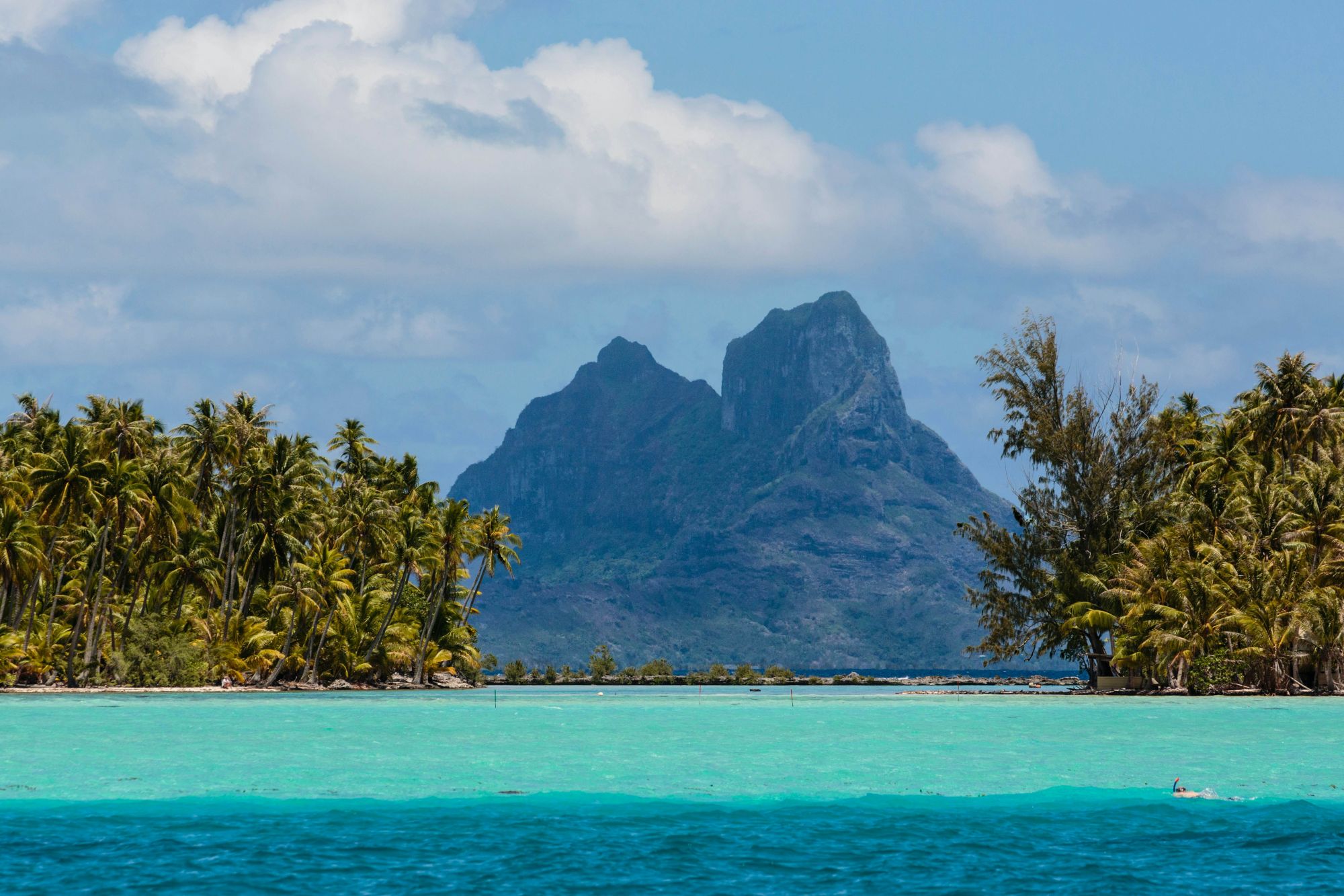 Il monte Otemanu e il monte Pahia a Bora Bora. © Danita Delimont/Shutterstock