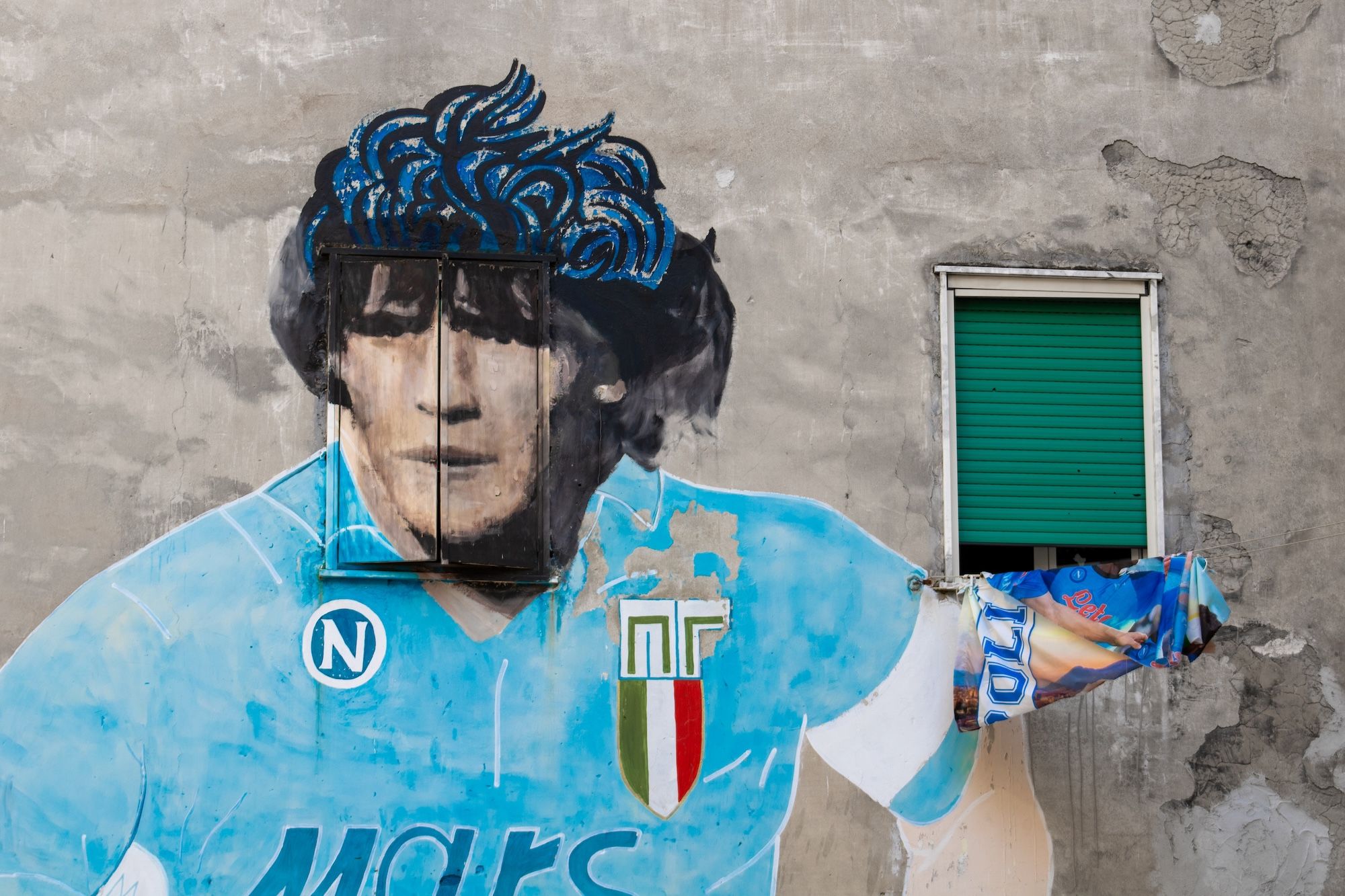 Un murales di Diego Armando Maradona nei Quartieri Spagnoli ©SimoneAmi /Shutterstock