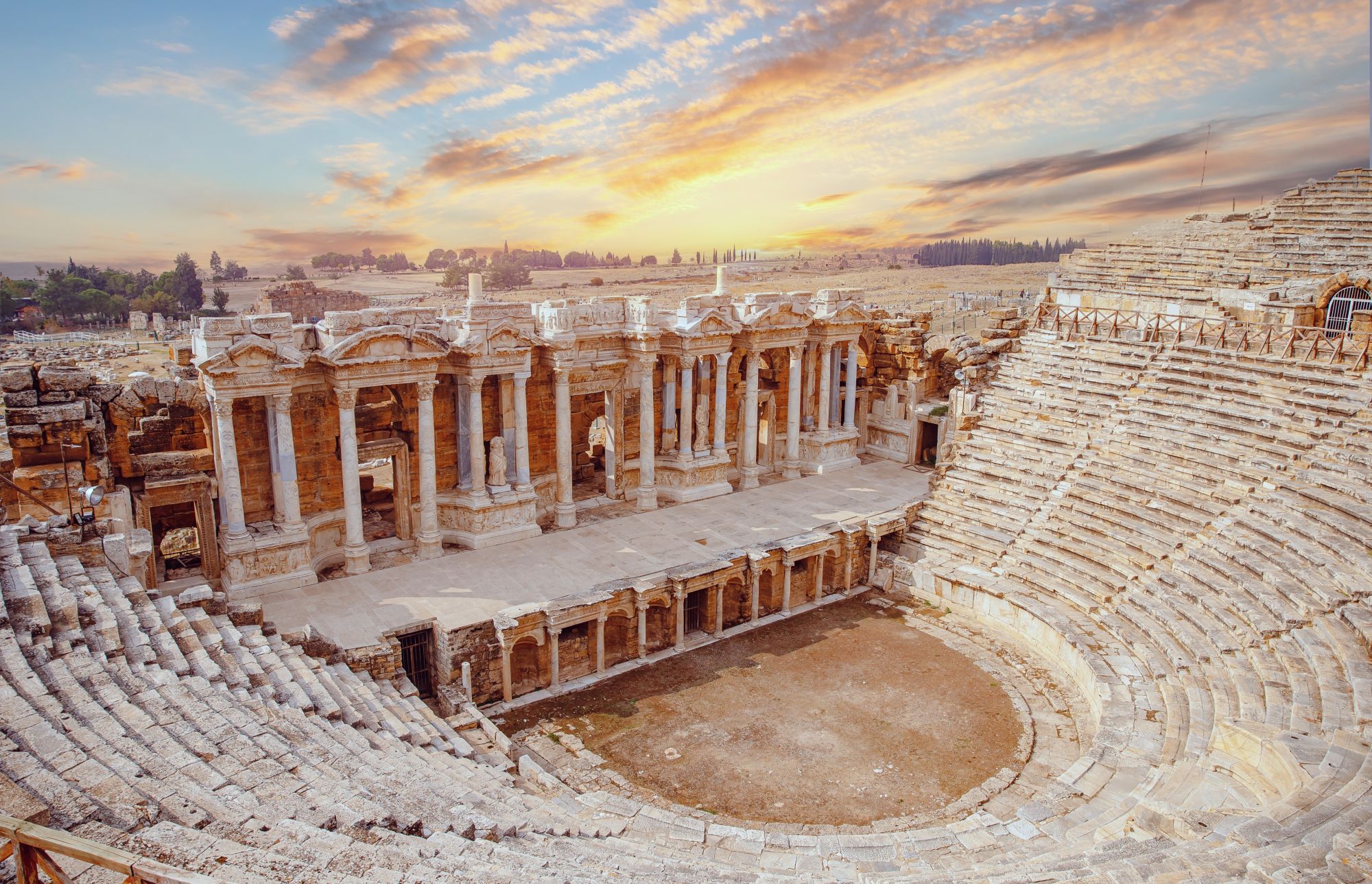l’antica Hierapolis, città santa, di Pamukkale ©Parilov/Shutterstock
