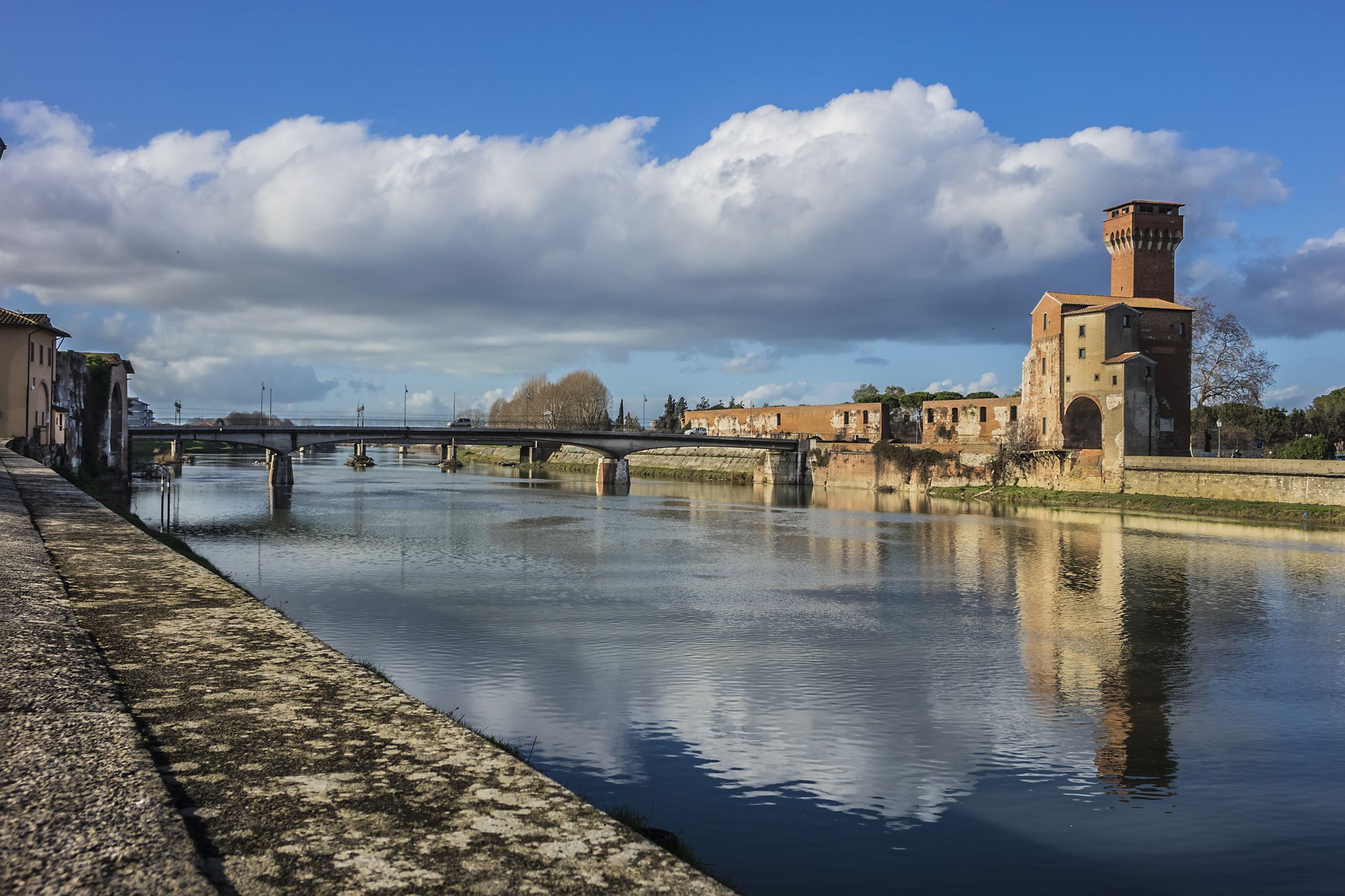 L’Arno è parte dell’identità di Pisa ©Kiev.Victor / Shutterstock