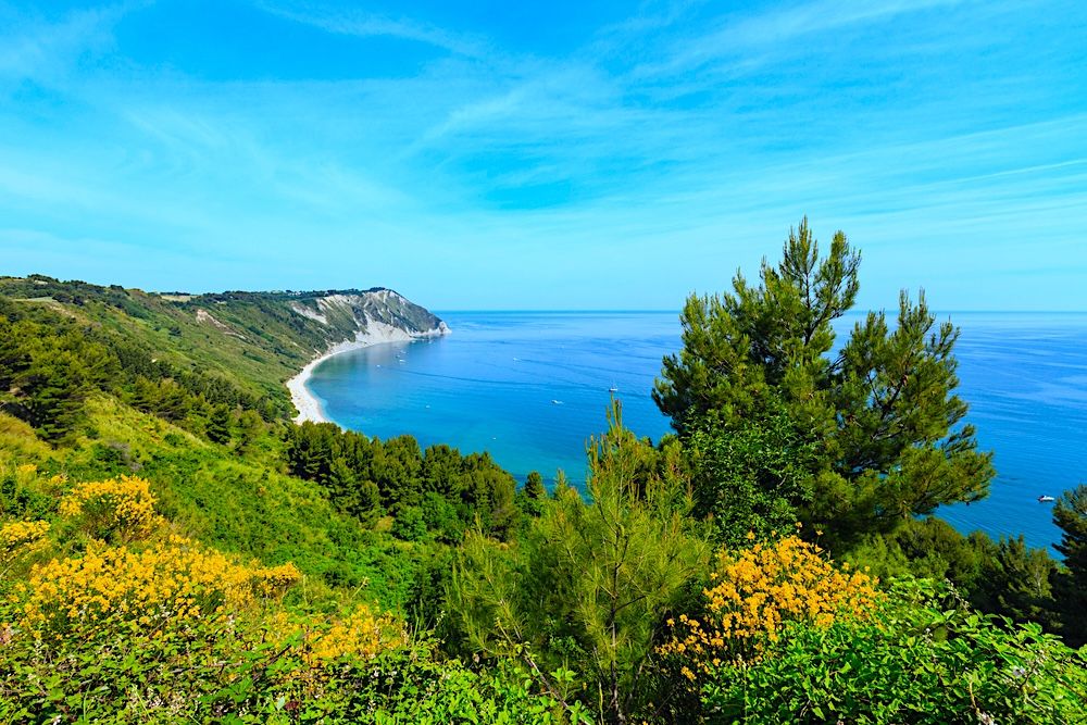 La riviera del Conero. Credits Sun Shock / Shutterstock