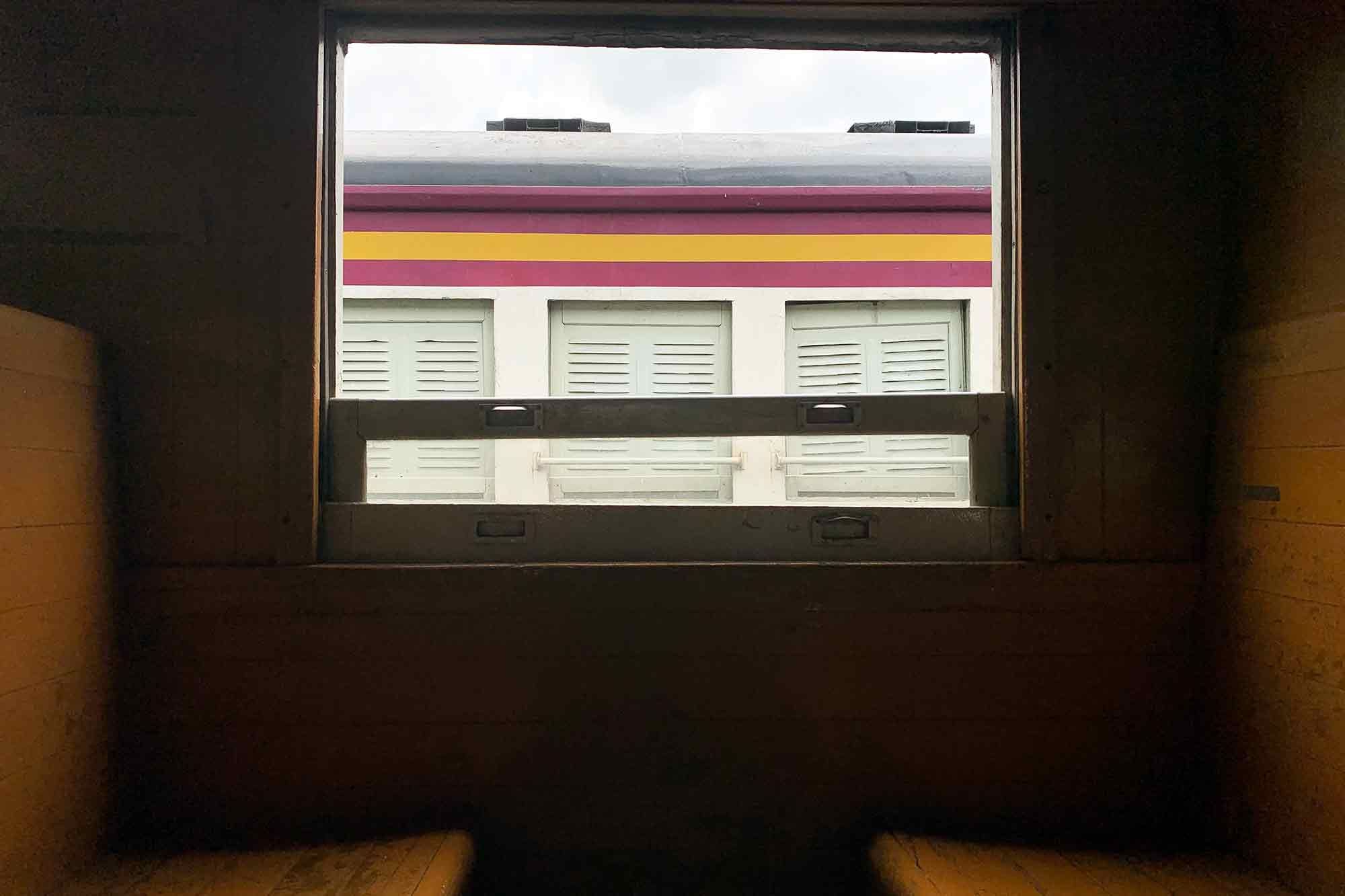 A differenza della prima e della seconda classe, un vagone terza classe è molto più spartano ©Lisa Zillio