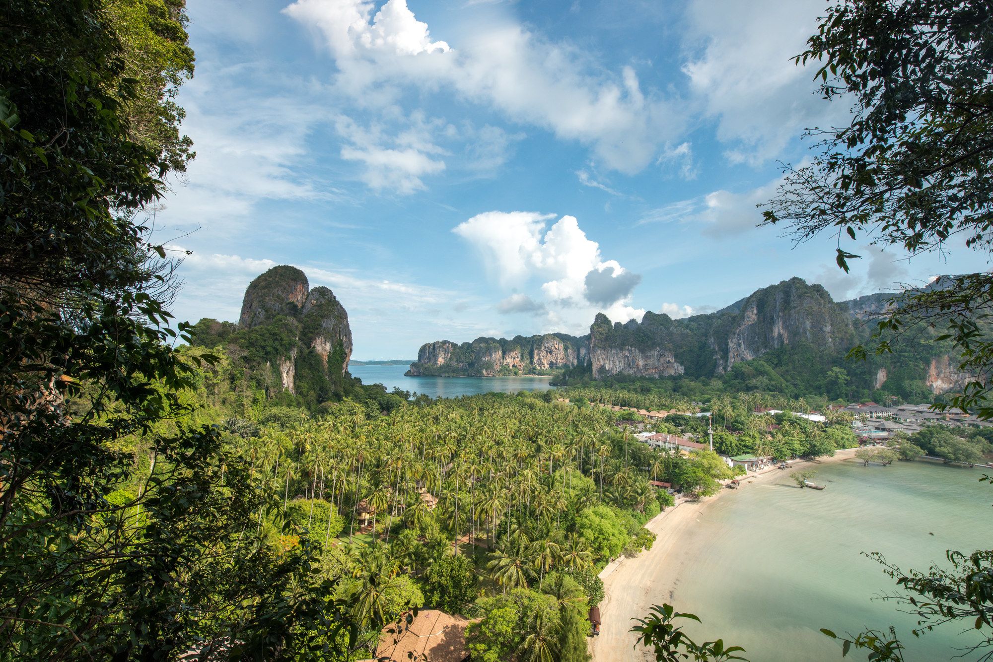 Le isole della Thailandia sono di una bellezza disarmante. Qui siamo a Krabi, lungo la Costa delle Andamane ©Nutexzles/Getty Images