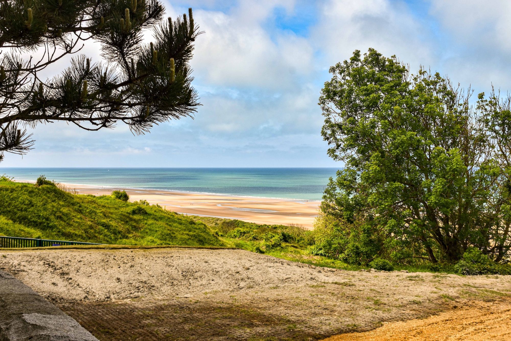 Omaha Beach © Denise McLane /Shutterstock
