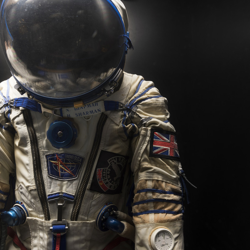La tuta Sokol KV-2 di Helen Sharman, esposta alla Space Gallery di Londra (c) Science Museum Group