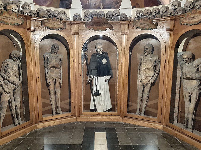 Mummie nella Chiesa dei Morti. Credits Nalcos980 / WikiCommons