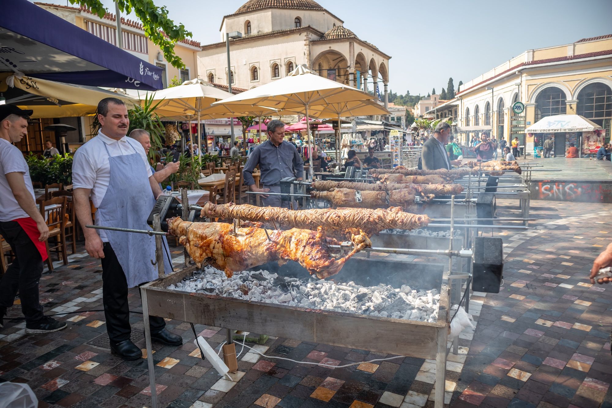 Le tradizionali grigliate di pasqua ad Atene © rawf8 / Shutterstock