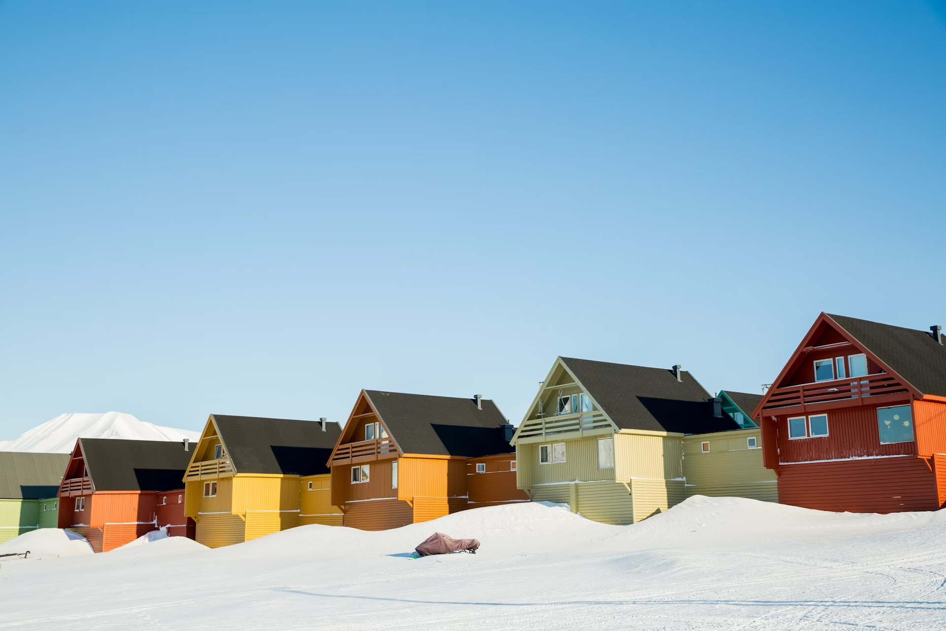 Preparatevi ad affrontare le condizioni climatiche estreme quando visitate Longyearbyen ©Sasha_Suzi / Getty Images
