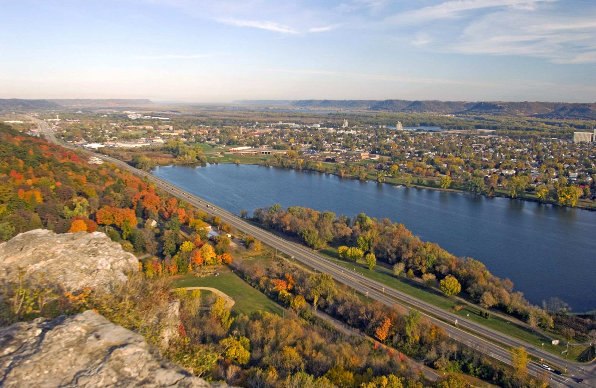 Winona, autunno lungo il fiume. Credits Explore Minnesota
